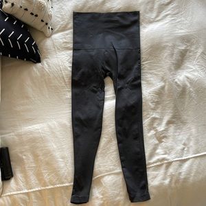 Belly Bandit MOTHER TUCKER postpartum leggings